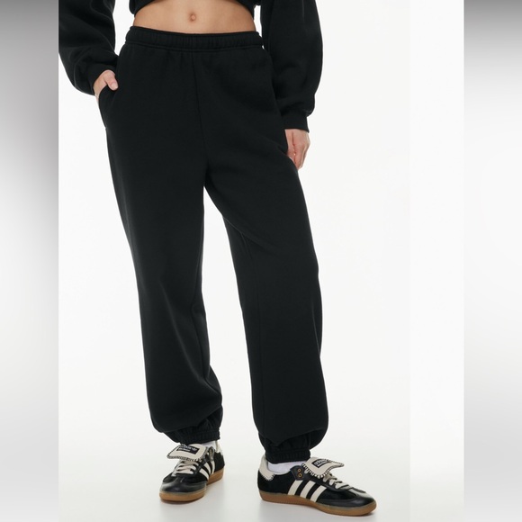 Aritzia Cozy Fleece Mega Sweatpant, size XS. - Picture 2 of 5